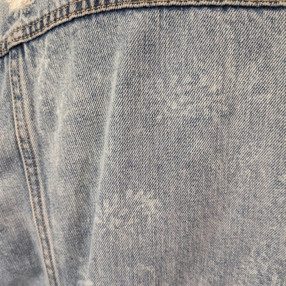 Distressed denim jacket, fitted not oversized - Picture 9 of 9
